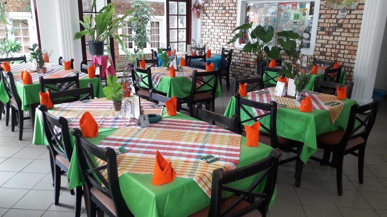 Oasis Beach Hotel Negombo Luaran gambar