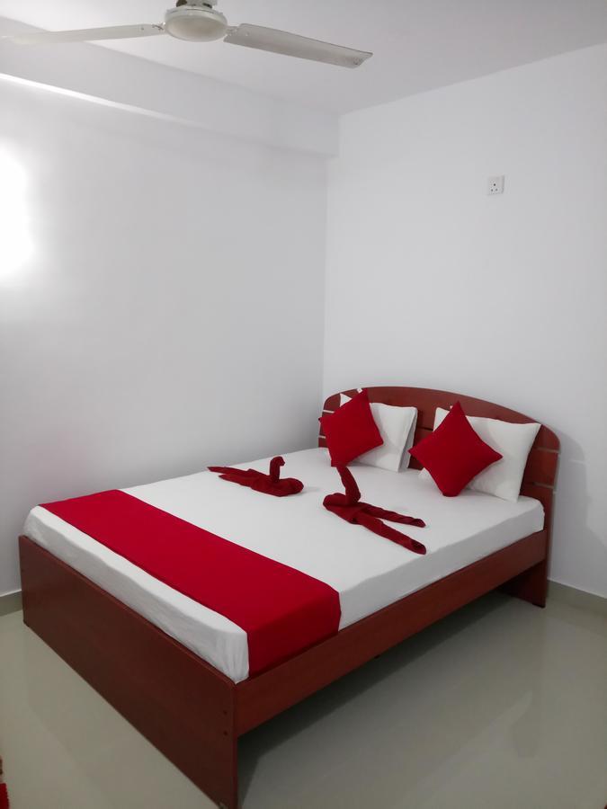 Oasis Beach Hotel Negombo Luaran gambar