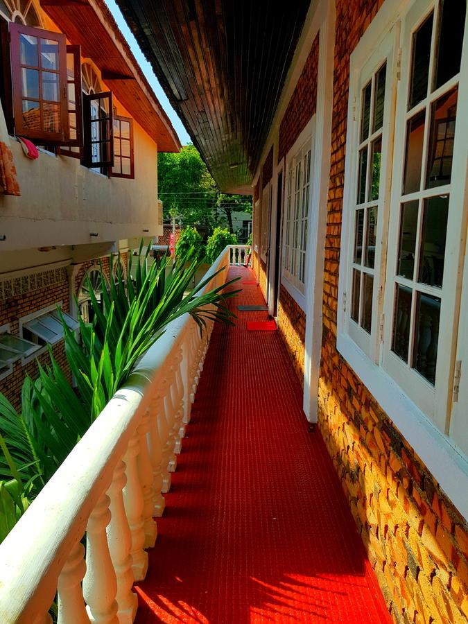 Oasis Beach Hotel Negombo Luaran gambar
