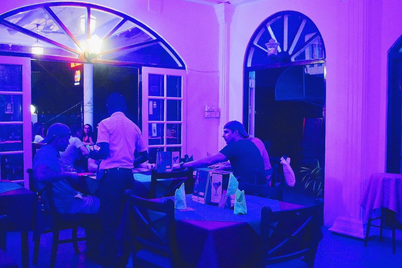 Oasis Beach Hotel Negombo Luaran gambar